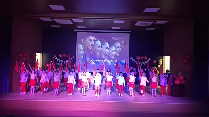 Gösteri ve Performanslar